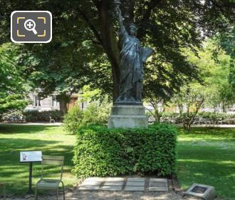 Statue of Liberty plaques and American oak tree