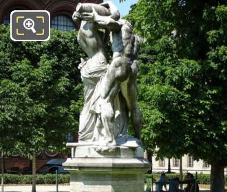 Jardin Marco Polo statue Le Jour