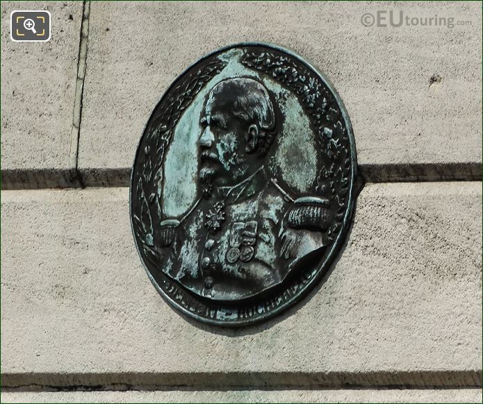 Bronze medallion on Lion of Belfort statue