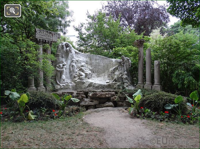 Le Reve du Poete at Jardin de la Nouvelle France