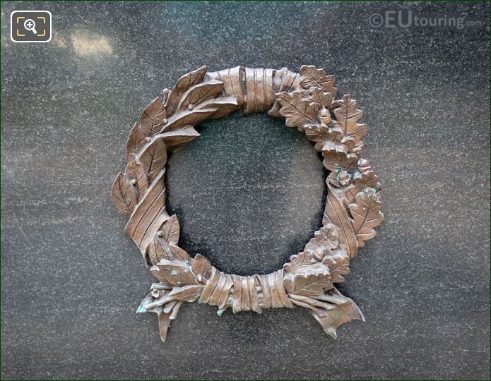 Wreath on 1916-1918 Russian Expeditionary Force monument