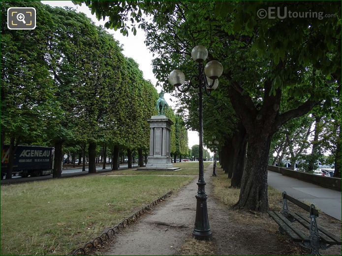 Lafayette monument Port des Champs-Elysees