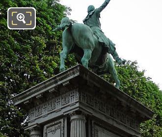 Picture of Lafayette Monument designed by architect Thomas Hastings