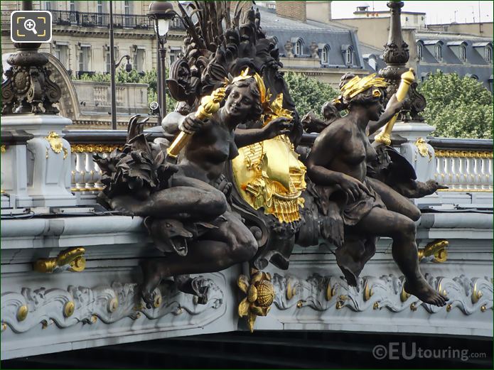 Nymphes de la Seine statue by Georges Recipon