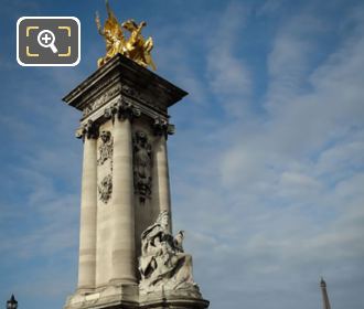 Renommee des Sciences on Pont Alexandre III north west column