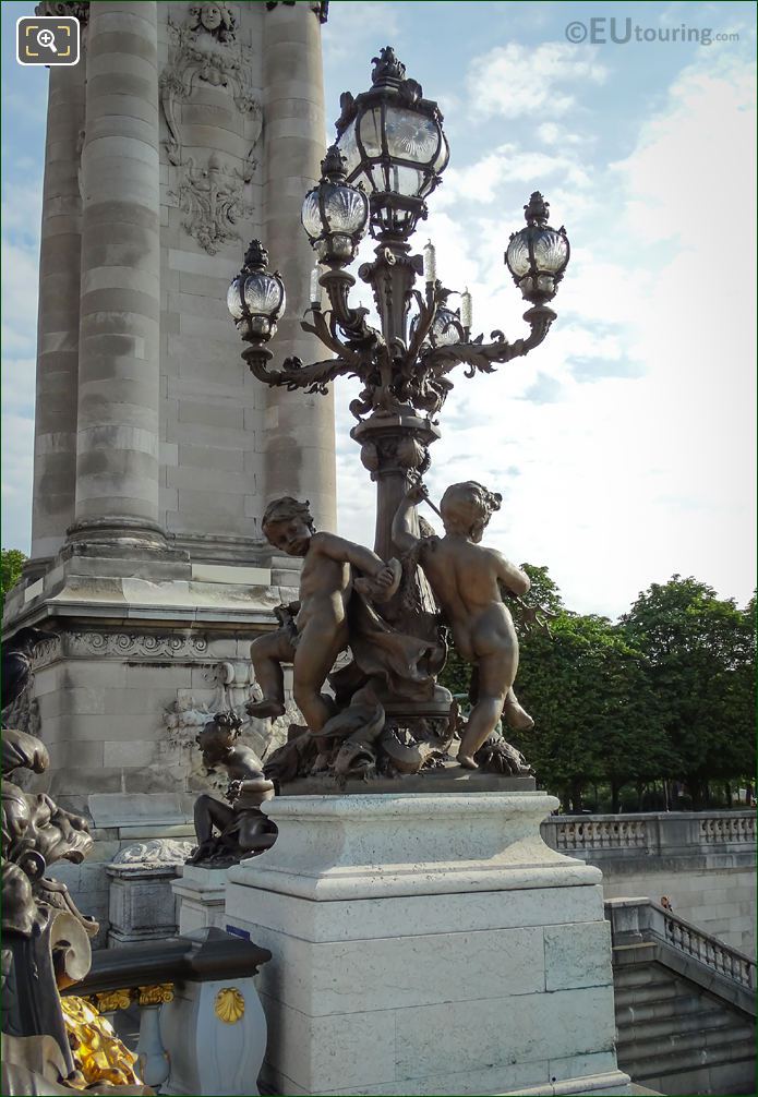 Pont Alexandre III NE Les Amours Candelabra