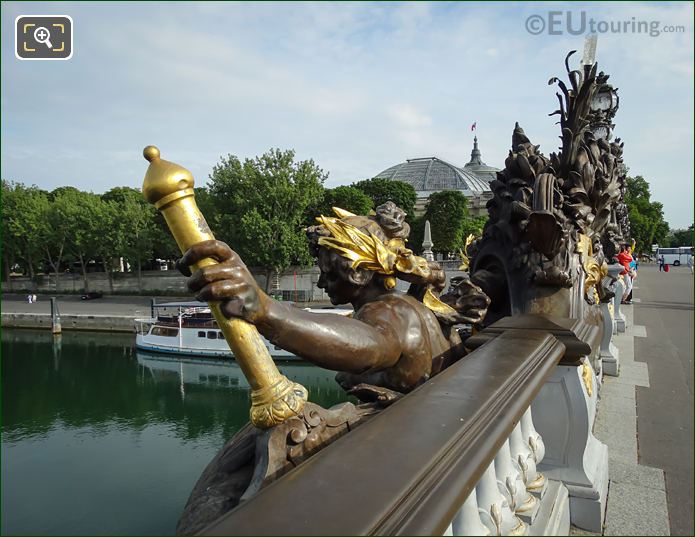 Back RHS Nymphe Pont Alexandre III