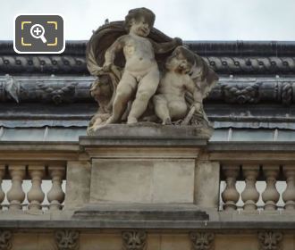 La Navigation statue on Pavillon de Tremoille