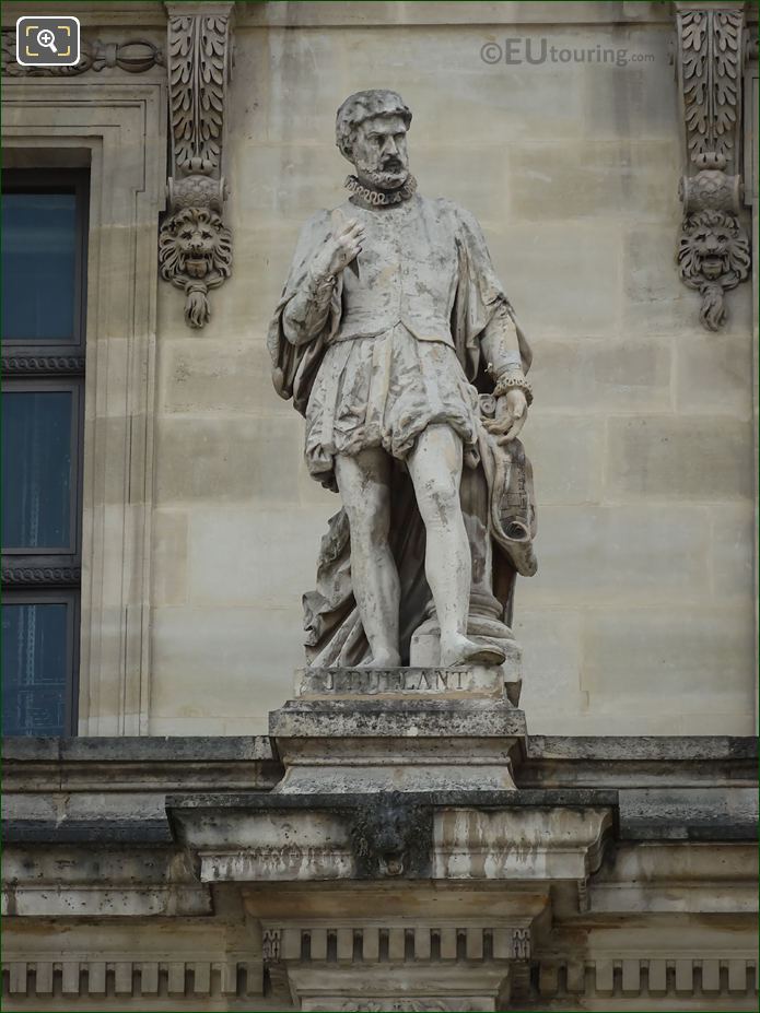 Jean Bullant statue on Aile en retour Mollien