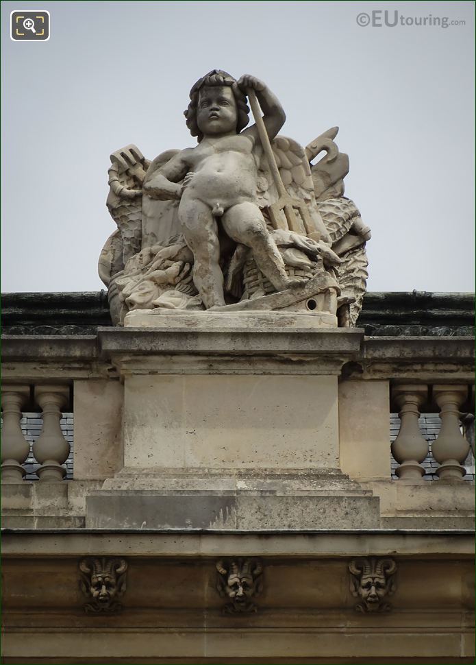 Le Genie de la peche statue at Aile Colbert