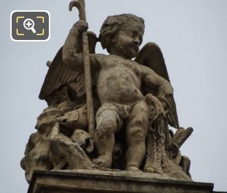 La Peche statue on Rotonde de Beauvais