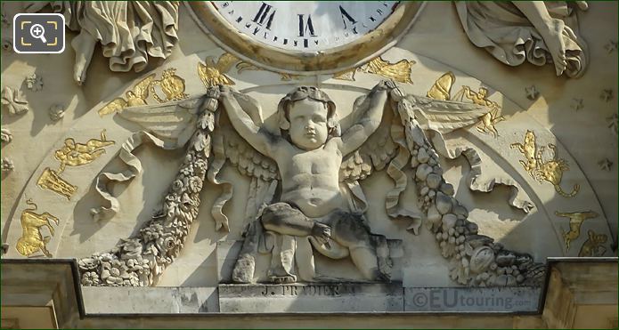 Un Genie sculpture by Palais du Luxembourg clock
