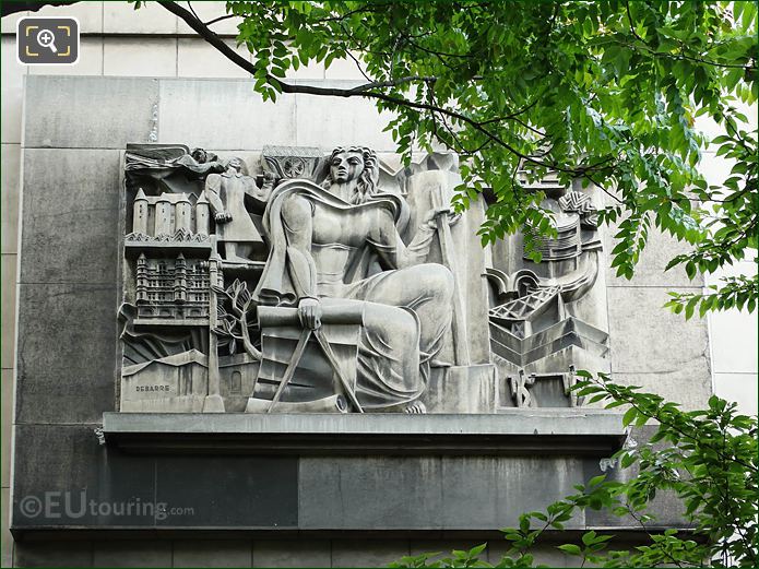 The Architect sculpture Palais de Chaillot NE wing