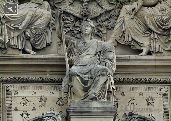 France statue Pavillon de Rohan Louvre