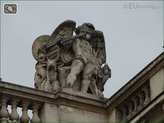 La Chasse statue, Aile en Retour Mollien, Musee du Louvre