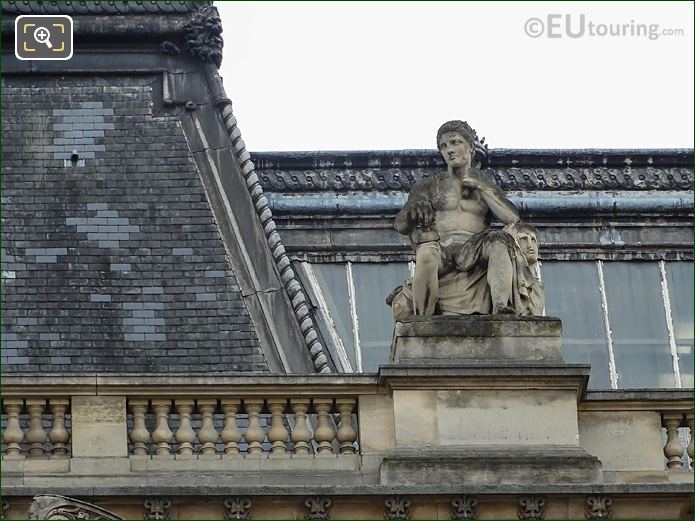 La Sculpture on Pavillon Lesdiguieres