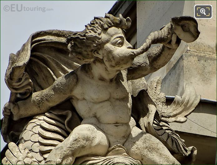 Boy on La Mer statue