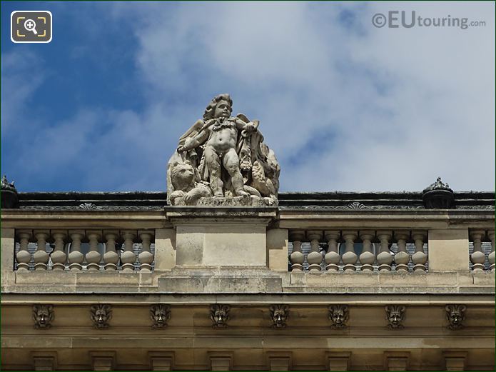 South facade Aile Colbert with balustrades and Le Nord statue