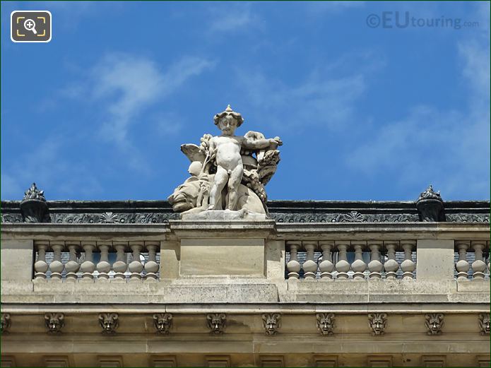 South facade Aile Colbert and La Paix statue