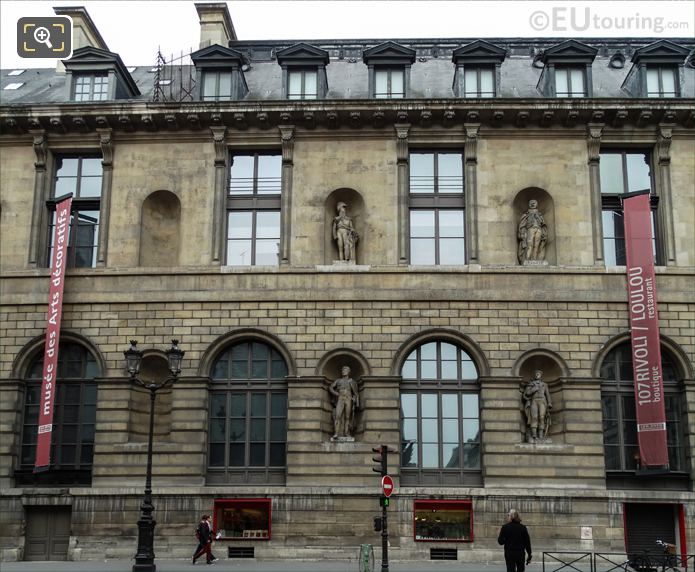 Aile de Rohan-Rivoli facade with King of Naples, Joachim Murat statue