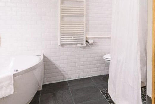 Suites & Hotel Helzear Montparnasse deluxe one bedroom suite bathroom