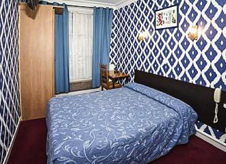 Sully Hotel Double Bedroom