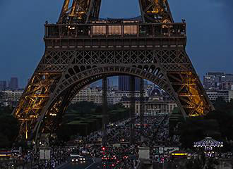 Eiffel Tower lights arches