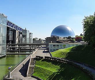 Geode Cinema and Cite des Sciences et de l’Industrie