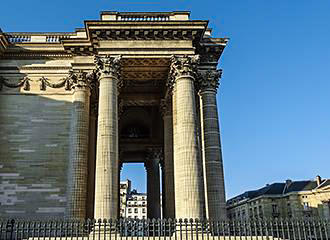 The Pantheon north side columns