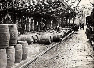 Old wine barrels at Pavillons de Bercy