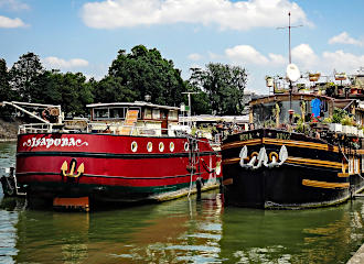 Paris River Seine Isadora and Nova houseboats