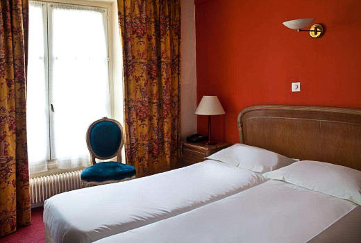 Tonic Hotel du Louvre standard twin room