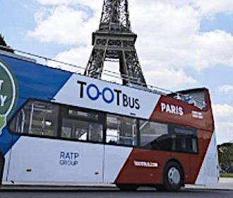 Tootbus Paris bus tour Eiffel Tower