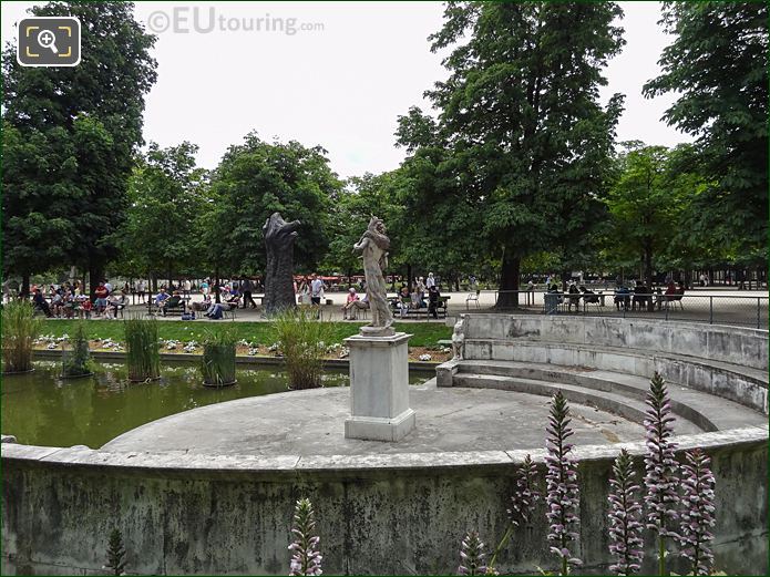 Exedre Nord semi-circular platform, Jardin des Tuileries looking SSE