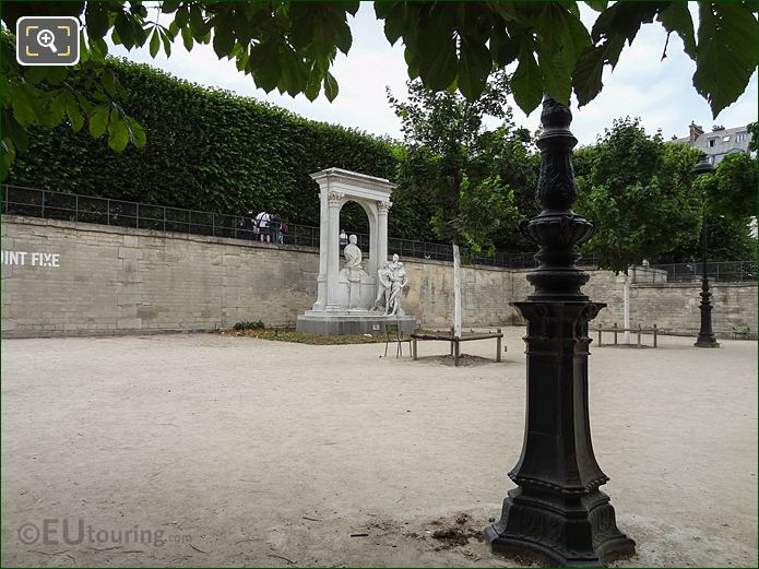 Jardin des Tuileries, view looking NW from Allee des Feuillants