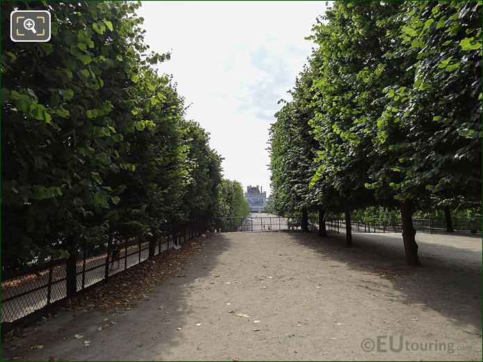 Terrasse du Jeu de Paume, Jardin des Tuileries looking SE