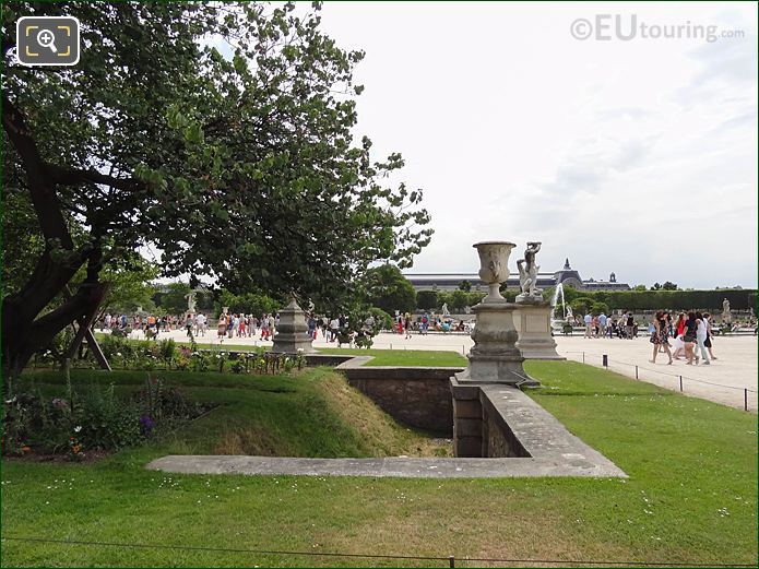 Demi-lune Reserve Nord, Jardin des Tuileries looking SSW