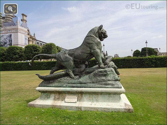 Grand Reserve Nord Tiger statue, Jardin des Tuileries looking SE