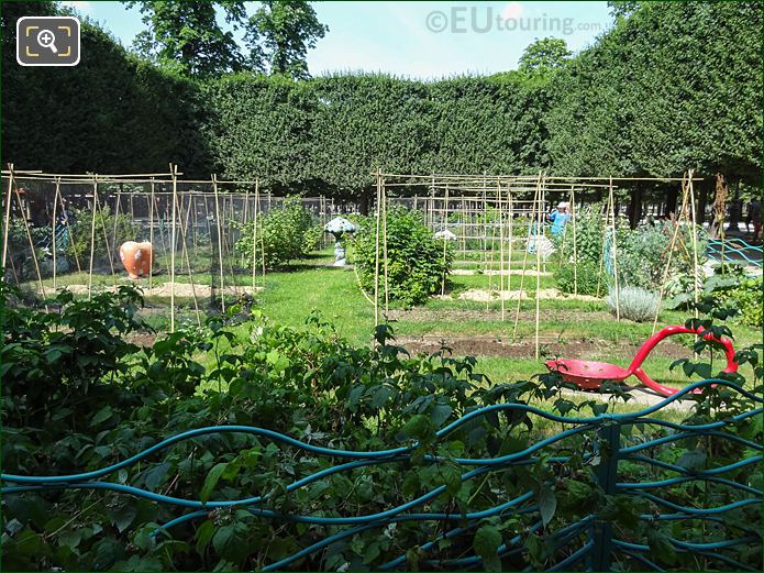 Grand Couvert Potager area of Jardin des Tuileries