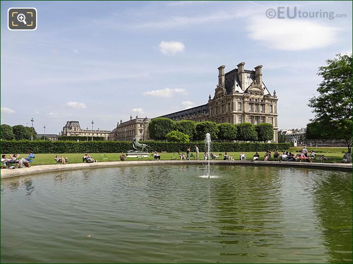 Jardin Tuileries water fountain in Vivier Sud