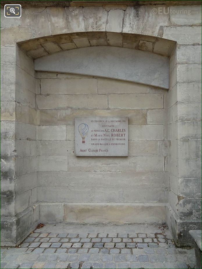 First manned hydrogen balloon flight plaque in recess at Jardin des Tuileries