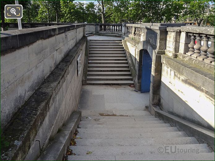 Jardin des Tuileries stone steps at South West Entrance 