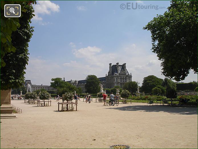 Allee Centrale, Grand Carre, Jardin des Tuileries looking SE