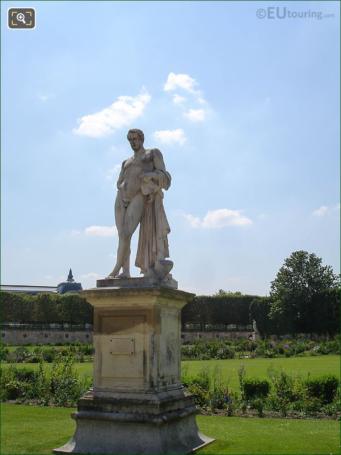 Demi-lune Carre de Fer Sud Jardin Tuileries looking South