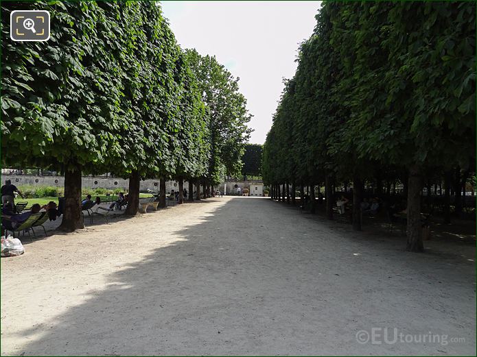 Looking SSW along Allee de Diane, Jardin des Tuileries