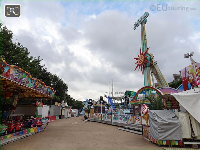 Fete des Tuileries fairground Esplanade des Feuillants