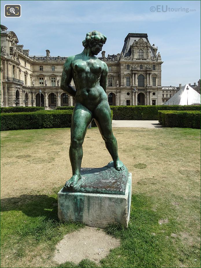 L'Action Enchainee Jardin des Tuileries looking SE