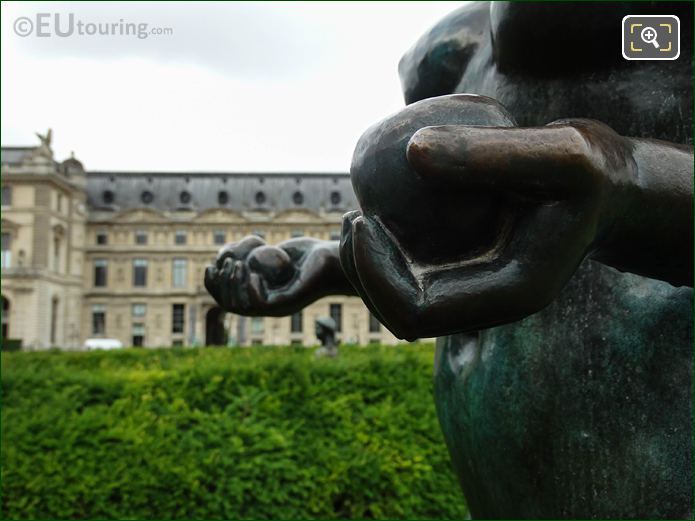 Female figure holding apples in Jardin des Tuileries looking South