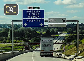 French A28 junction 16 road sign for Le Mans