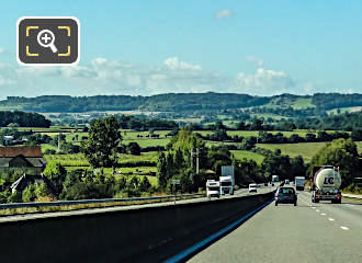 French dual carriageway central barrier